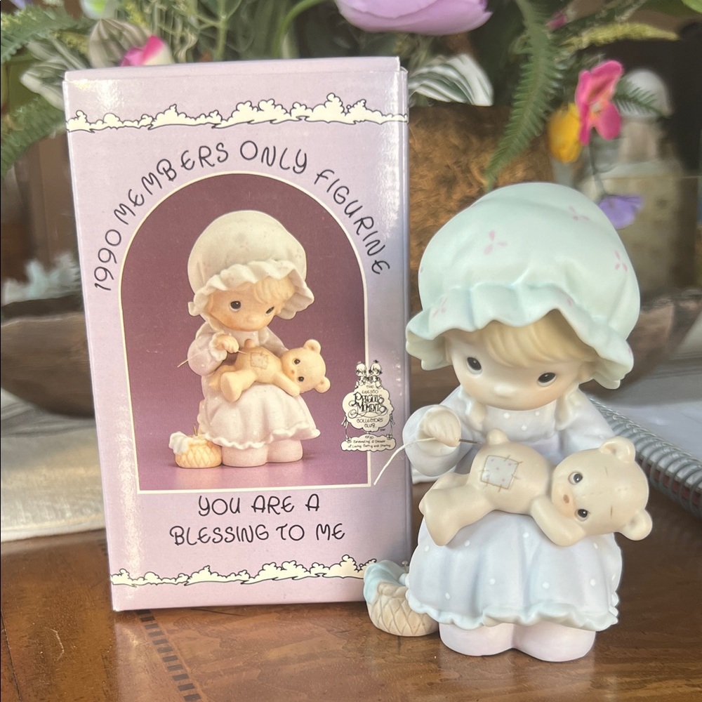 1990 Members Only Precious Moments You Are a Blessing to Me Figurine